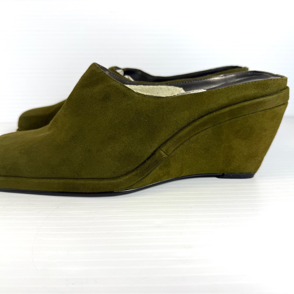 Ann Marino Women's Olive Suede Loafers - Picture 3 of 10